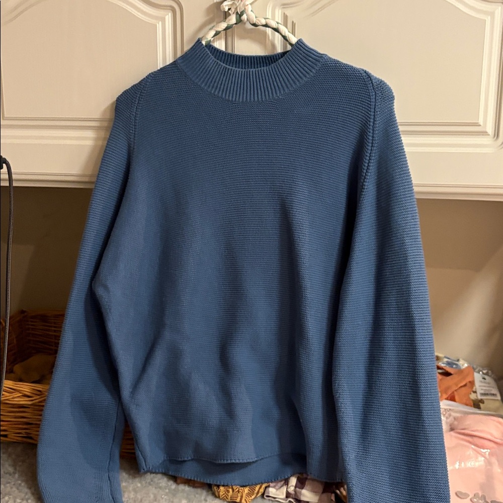 Classic Crewneck Blue Women's Sweater